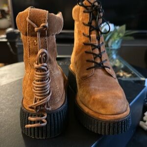 Rag & Bone Ankle Boots 
Comes with Dust Bag